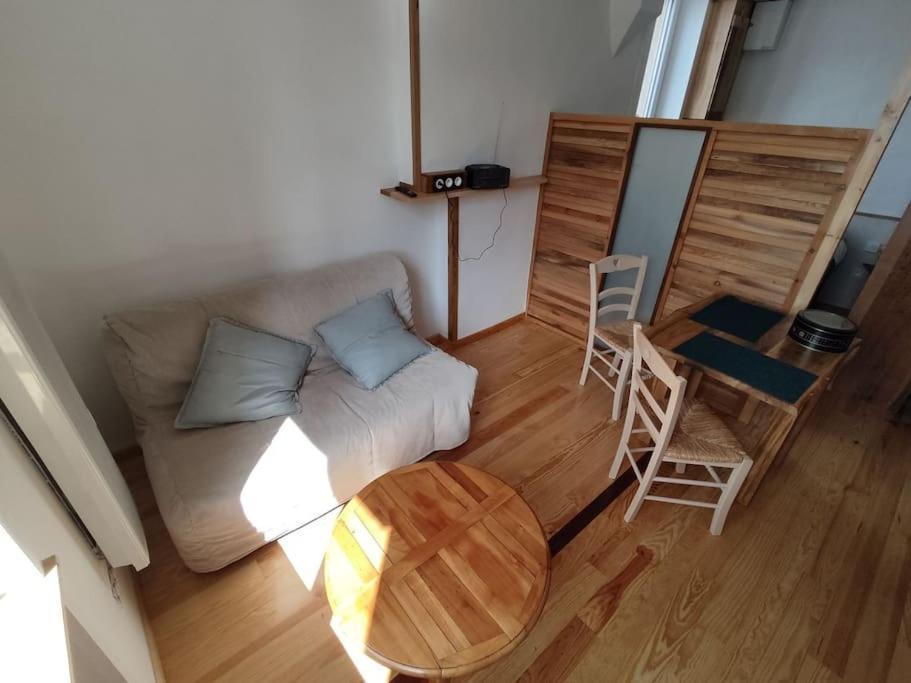 רואן Studio Sympa Avec Petit Dejeuner Entre Canal Et Loire מראה חיצוני תמונה